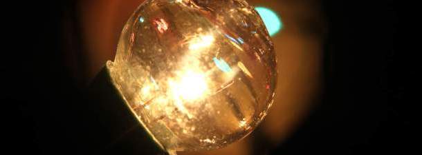 Will nanotechnology mean a return to incandescent bulbs?